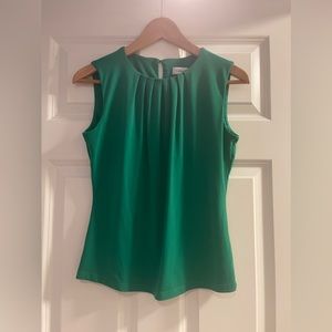 Calvin Klein Sleeveless Blouse 🟢